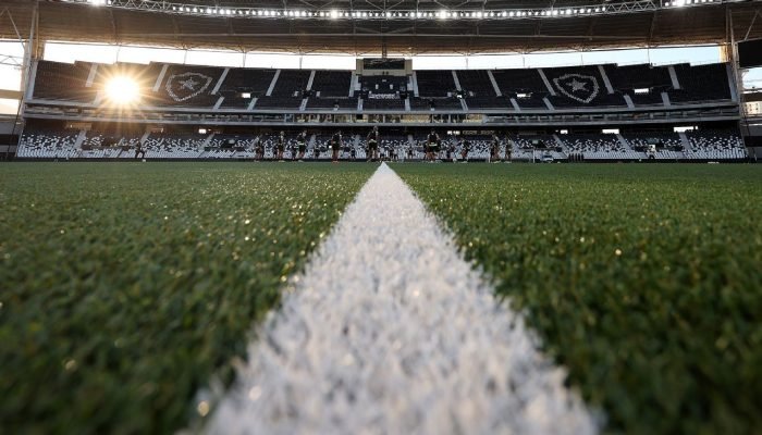 Botafogo x Fluminense: onde assistir ao vivo, horário e escalações