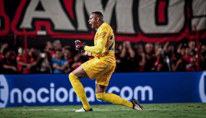 Carlos-Miguel-sobre-saida-do-Corinthians-So-se-virasse-Real.jpeg Carlos Miguel sobre saída do Corinthians: 'Só se virasse Real Madrid'