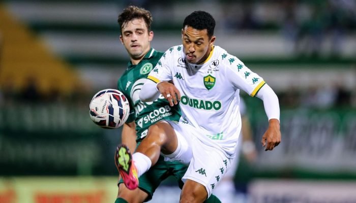 Chapecoense-vence-Cuiaba-e-volta-ao-G-4-da-Serie-B.jpeg Chapecoense vence Cuiabá e volta ao G-4 da Série B do Brasileirão