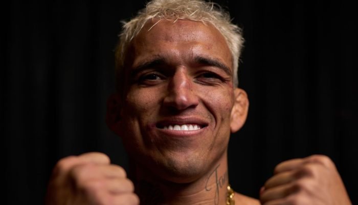 Charles-revela-bastidores-rumo-ao-UFC-317-contra-Topuria.jpeg Charles revela bastidores rumo ao UFC 317 contra Topuria