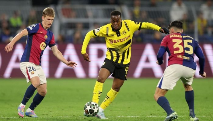 Chelsea-e-Dortmund-brigam-por-jogador-de-R-300-milhoes.jpeg Chelsea e Dortmund 'brigam' por jogador de R$ 300 milhões