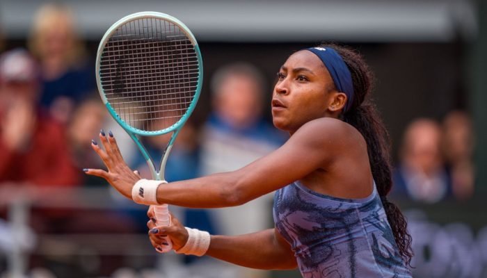 Coco-Gauff-vence-Sabalenka-de-virada-e-e-campea-de.jpeg Coco Gauff vence Sabalenka de virada e é campeã de Roland Garros pela 1ª vez