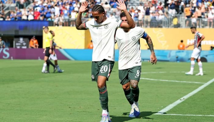 Como-Joao-Pedro-deu-R-10-mi-mas-tirou-bolada.jpeg Como João Pedro deu R$ 10 mi, mas tirou 'bolada milionária' do Fluminense