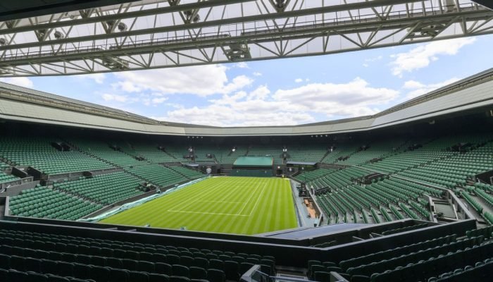 Como são feitas as listras nas quadras de grama de Wimbledon? Elas existem no Brasil?