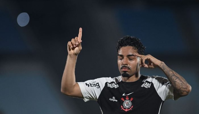 Corinthians-vence-Racing-e-segue-vivo-por-classificacao-na-Sul-Americana.jpeg Corinthians vence Racing e segue vivo por classificação na Sul-Americana