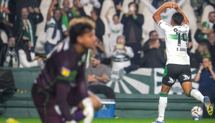 Coritiba vence América-MG e encosta no G-4 da Série B do Brasileirão