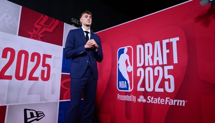 Dallas-Mavericks-seleciona-Cooper-Flagg-na-1a-escolha-no-Draft.jpeg Dallas Mavericks seleciona Cooper Flagg na 1ª escolha no Draft da NBA