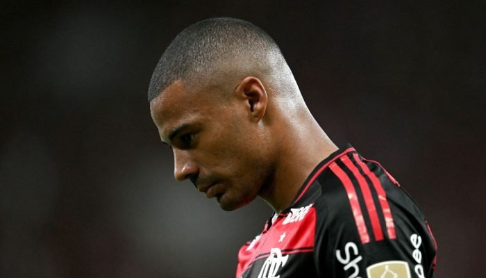 De-la-Cruz-volta-a-ser-problema-para-o-Flamengo.jpeg De la Cruz volta a ser problema para o Flamengo no Mundial de Clubes