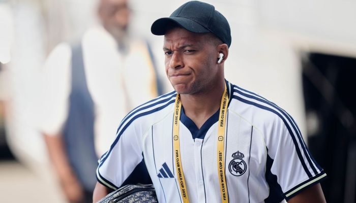 Delegação do Real Madrid deixa estádio no Mundial sem Mbappé