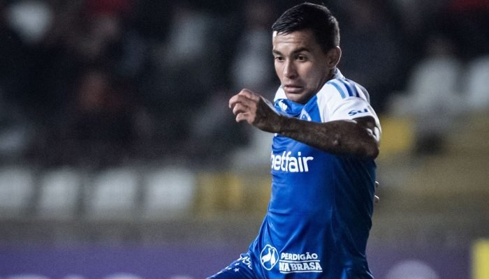 Dudu diz que Cruzeiro dá vexame desde começo do ano