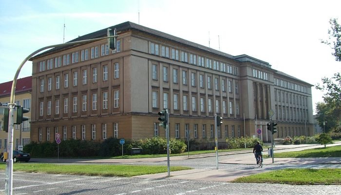 Eisenhuettenstadt_Rathaus.jpg