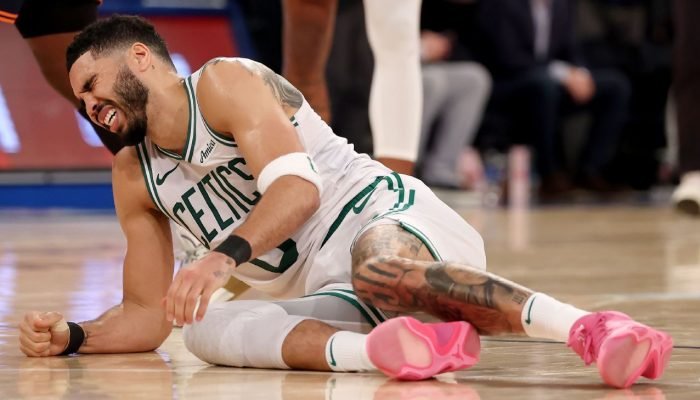 Estrela do Boston Celtics, Jayson Tatum rompe o tendão de Aquiles
