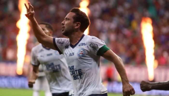 Everton-Ribeiro-marca-Bahia-supera-o-Ceara-e-vence-a.jpeg Everton Ribeiro marca, Bahia supera o Ceará e vence a primeira no Brasileirão