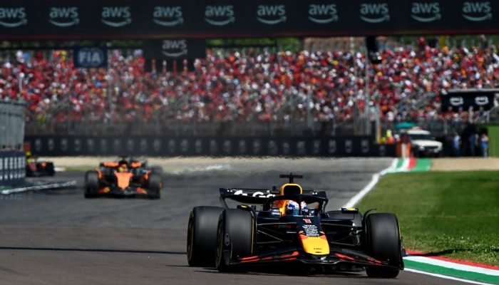 F1: Verstappen supera Piastri e vence GP da Emilia-Romagna