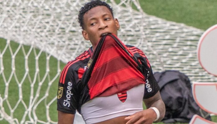 Flamengo se revolta com Plata convocado pelo Equador para enfrentar Brasil