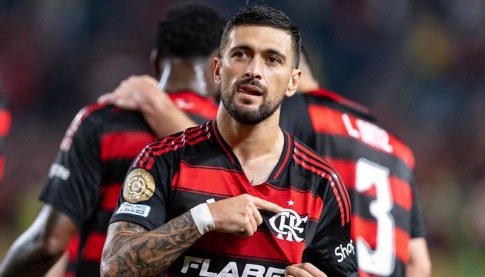 Flamengo vence Espérance e estreia com o pé direito no Mundial de Clubes