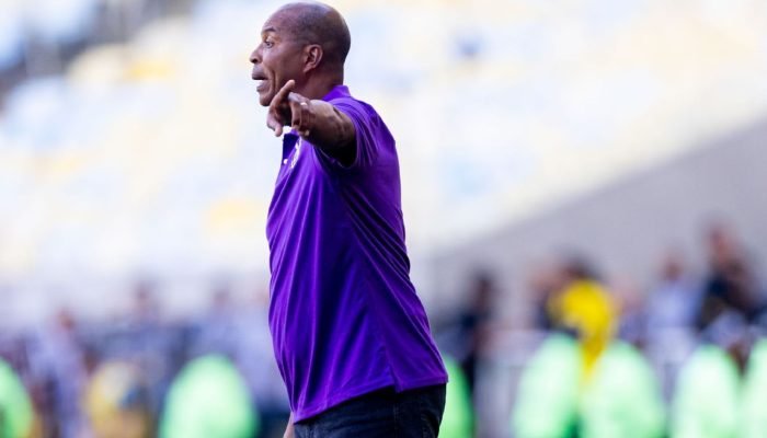 Interino do Corinthians revela conversa com Dorival no vestiário