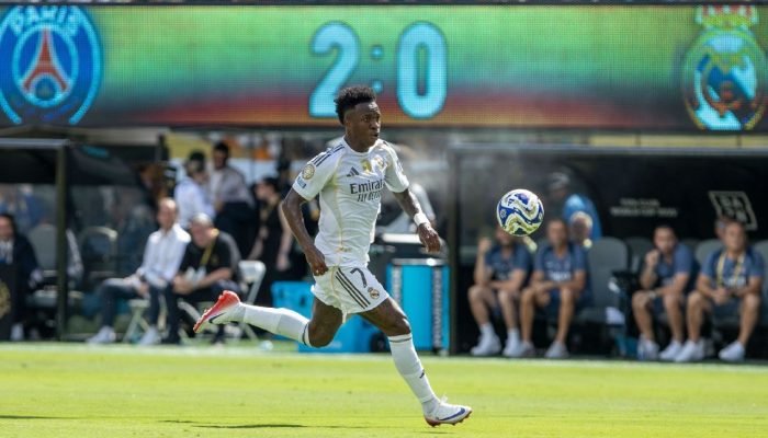 Jornais detonam Vini Jr: 'Coleção de más decisões' e 'irreconhecível'