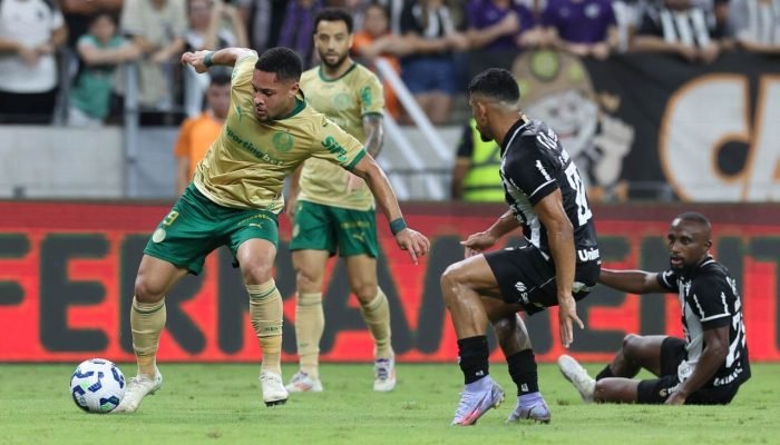 Jornal-espanhol-critica-Vitor-Roque-por-seca-no-Palmeiras-Nao.jpeg Jornal espanhol critica Vitor Roque por 'seca' no Palmeiras: 'Não dá sinais de melhora'