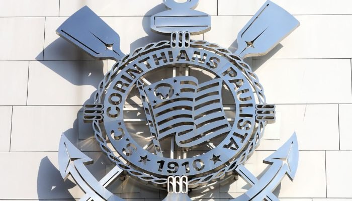 Justiça reclama de demora em pagamento de dívidas do Corinthians e dá prazo