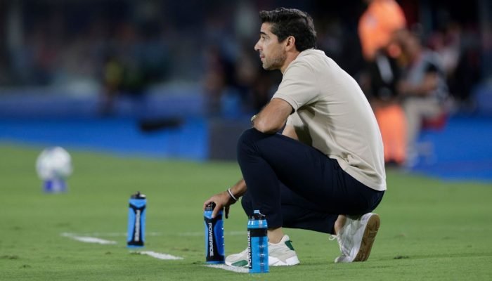 Leila diz que iniciou conversas para renovação de Abel até 2027