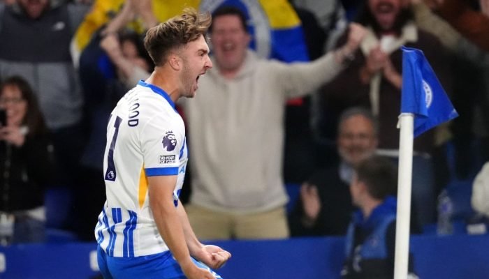 Liverpool leva virada no fim e mantém sonho do Brighton por vaga na Conference