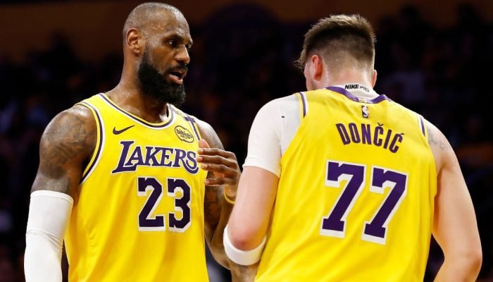 Los-Angeles-Lakers-sera-vendido-por-R-5488-bilhoes.jpeg Los Angeles Lakers será vendido por R$ 54,88 bilhões