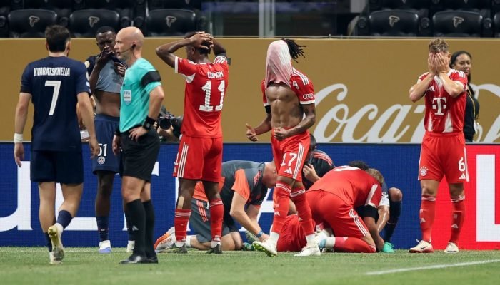 Musiala-do-Bayern-sofre-lesao-horrivel-durante-jogo-contra-PSG.jpeg Musiala, do Bayern, sofre lesão horrível durante jogo contra PSG