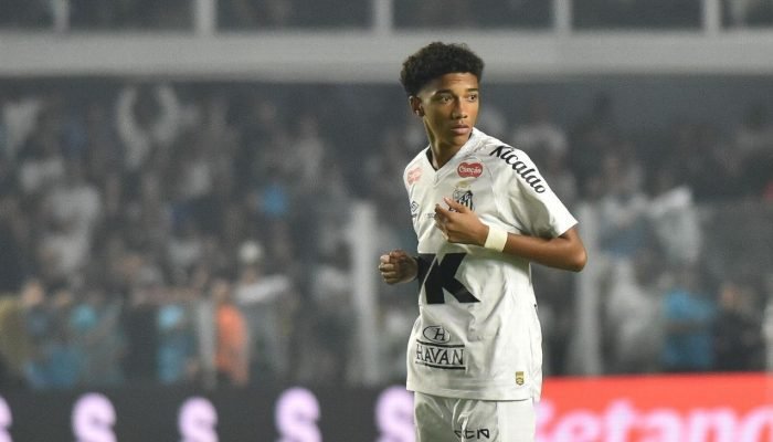 Não é só Robinho Jr.: 5 filhos de jogadores que podem brilhar em breve