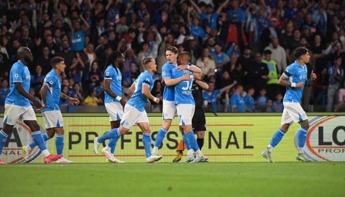 Napoli-vence-e-so-depende-de-si-para-voltar-a.jpeg Napoli vence e só depende de si para voltar a ser campeã do Italiano