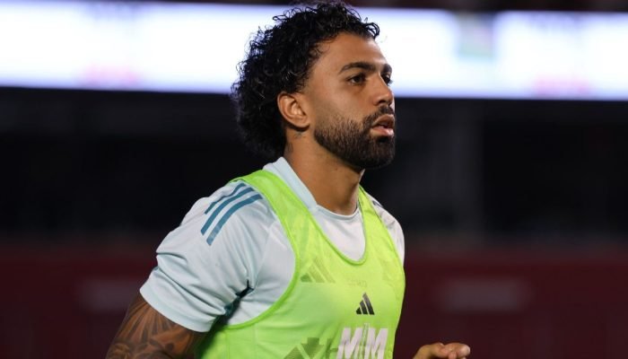 Operação mira criminosos que desviaram salários de Gabigol e Kannemann