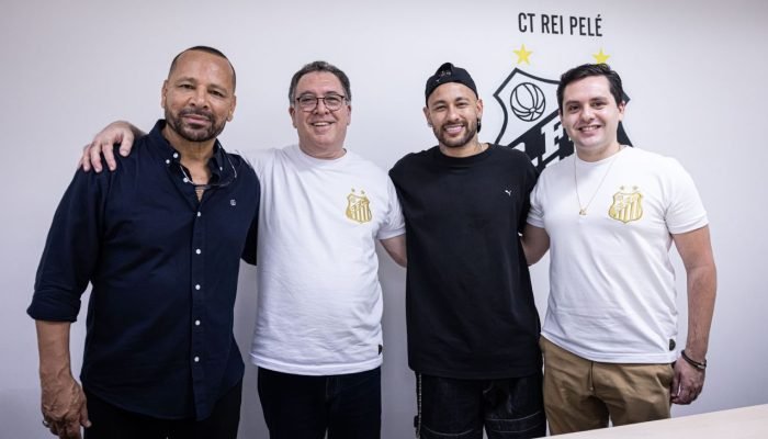Pai de Neymar anuncia CT para o Santos na Praia Grande e não descarta 2ª arena