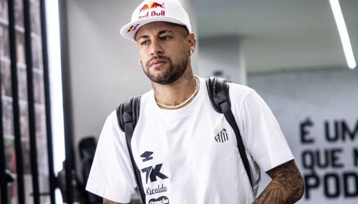 Pai-de-Neymar-atualiza-sobre-renovacao-do-craque-com-o.jpeg Pai de Neymar atualiza sobre renovação do craque com o Santos