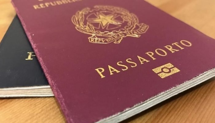 Passaporte_Italiano.jpg Passaporte_Italiano.jpg