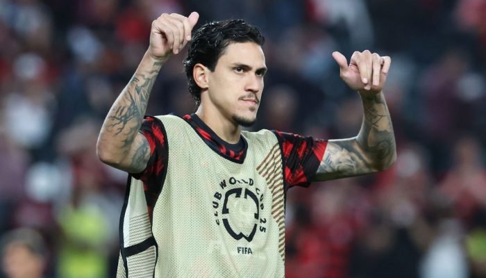 Pedro fica fora de Flamengo x São Paulo por decisão técnica