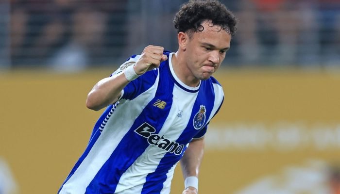Pepe-do-Porto-e-disputado-por-Premier-League-e-Brasileirao.jpeg Pepê, do Porto, é disputado por Premier League e Brasileirão