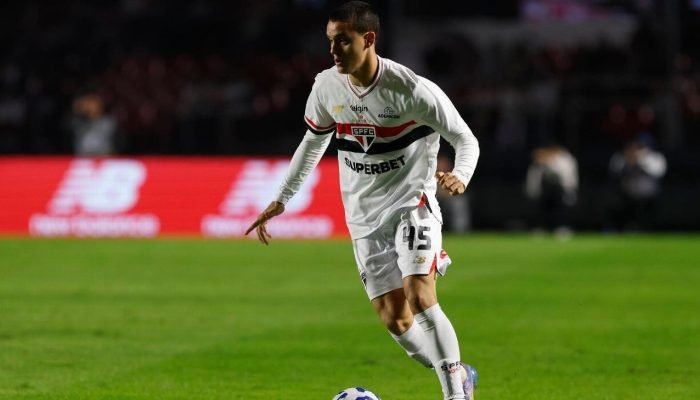 Por-que-joia-do-Sao-Paulo-vai-viajar-para-jogo.jpeg Por que joia do São Paulo vai viajar para jogo contra Náutico mesmo lesionado
