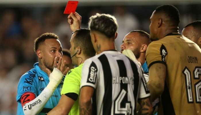 Quantas vezes Neymar foi expulso? Veja lista completa