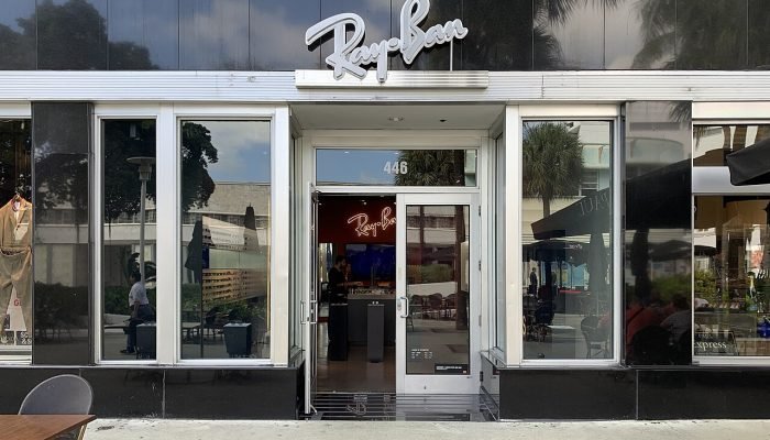 Ray-Ban_Store_Lincoln_Road_Mall_South_Beach_Miami_Beach_FL.jpg Ray-Ban_Store_Lincoln_Road_Mall_South_Beach_Miami_Beach_FL.jpg