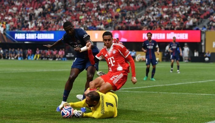 Renata-Ruel-ve-penalti-de-Donnarumma-em-Musiala-durante-PSG.jpeg Renata Ruel vê pênalti de Donnarumma em Musiala durante PSG x Bayern