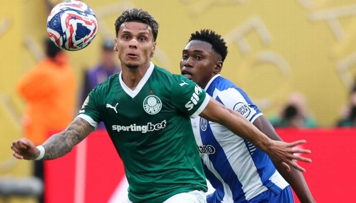 Ríos, do Palmeiras, ganha manchetes na Europa; qual a chance de saída?
