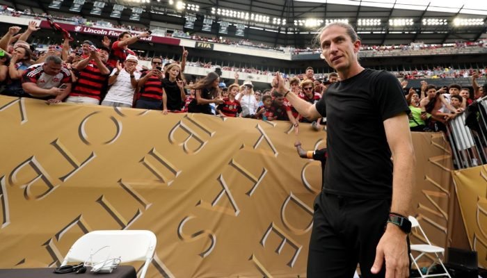 Sensacao-do-Mundial-Filipe-Luis-se-declara-ao-Flamengo-e.jpeg 'Sensação' do Mundial, Filipe Luís se declara ao Flamengo e revela objetivo