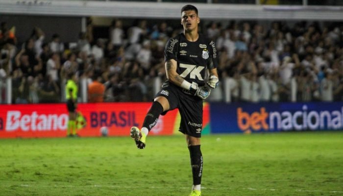 Sob-olhares-de-Neymar-Santos-empata-com-o-CRB-na.jpeg Sob olhares de Neymar, Santos empata com o CRB na estreia de Cléber Xavier