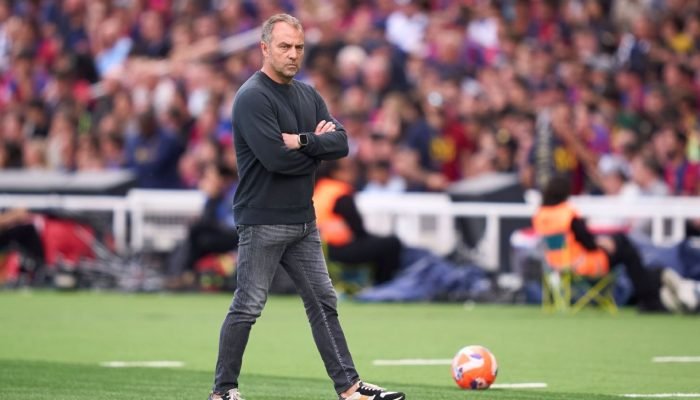 Técnico do Barça revela conversa com brasileiro e elogia possíveis reforços