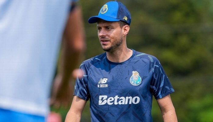 Tecnico-do-Porto-Palmeiras-investiu-R-500-milhoes-nesse-time.jpeg Técnico do Porto: 'Palmeiras investiu R$ 500 milhões nesse time'