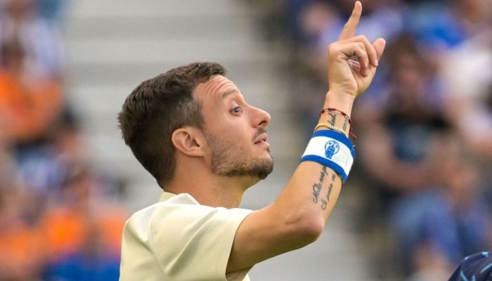 Tecnico-do-Porto-elogia-Palmeiras-rival-no-Mundial-Sabe-ganhar.jpeg Técnico do Porto elogia Palmeiras, rival no Mundial: 'Sabe ganhar títulos'