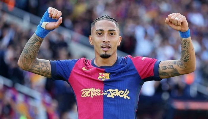 Temporada de Raphinha supera Neymar, Ronaldo e lendas do Barcelona?