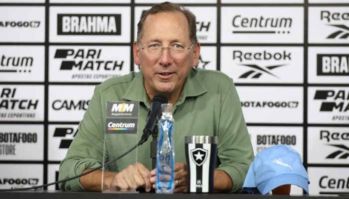 Textor tem número de celular vazado para torcedores do Botafogo