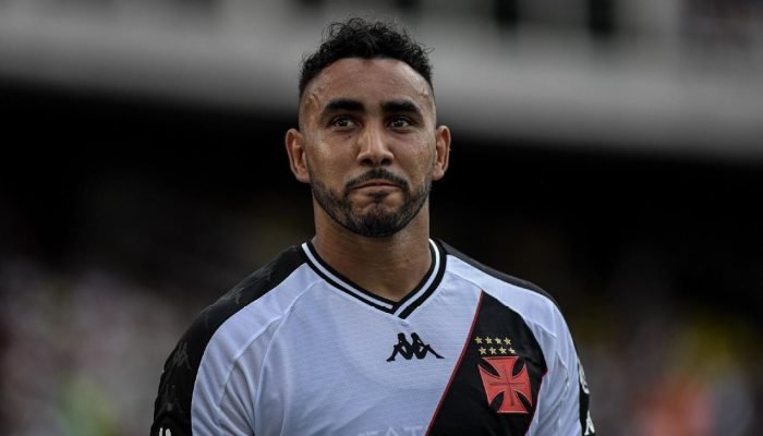 Vasco-oficializa-saida-antecipada-de-Payet-apos-acordo-amigavel.jpeg Vasco oficializa saída antecipada de Payet após 'acordo amigável'