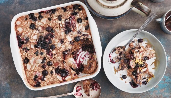 almond-butter-blueberry-oatmeal-bake_LEDE_V2_050725_2458_VOG_final.jpg almond-butter-blueberry-oatmeal-bake_LEDE_V2_050725_2458_VOG_final.jpg